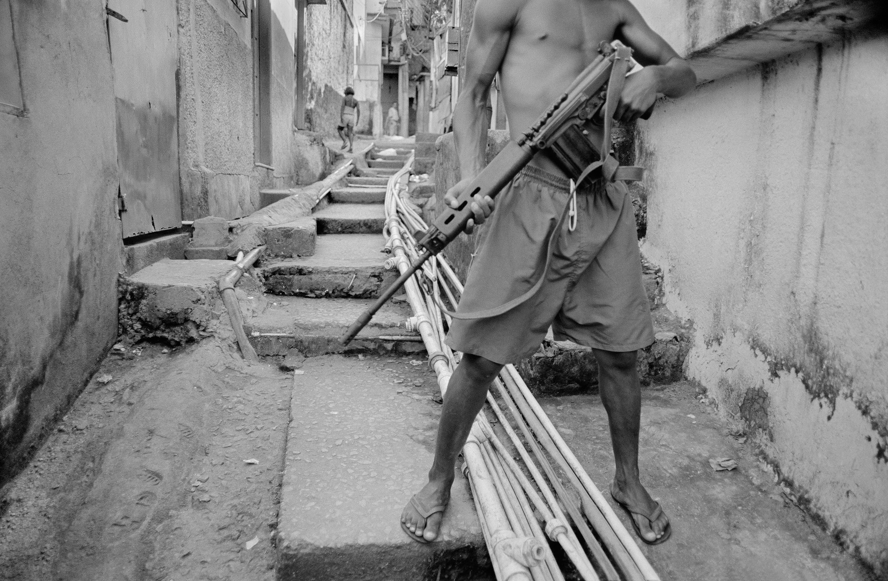 026 - Favelas do Rio by Andre Cypriano.jpg