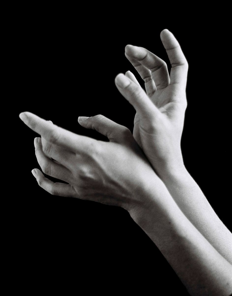 1amy_hands_dancing_copy