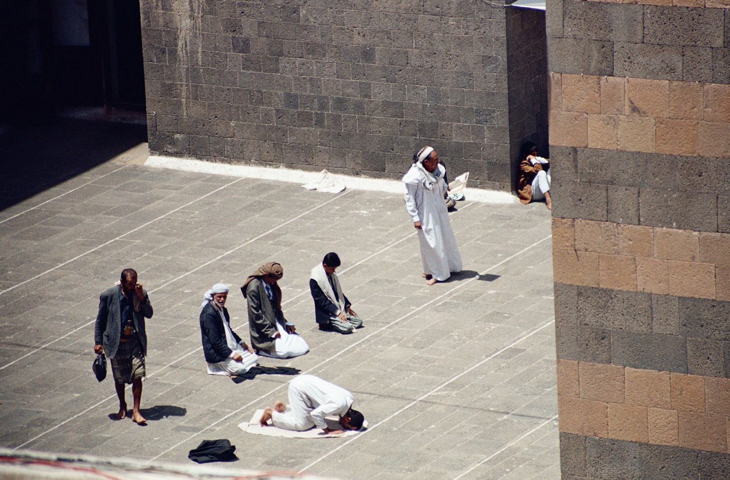 1b4prayernmosque_copy