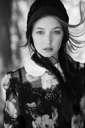 1r130428_kristen_lydia_391