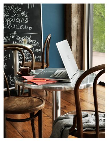 Client: DellPhotographers: Frederik Bohman & Andeas SjöstrandProducer: Melanie TrombleyShot on location in Austin, Texas for Dell Computers. This international crew was really something else! We covered a LOT of time zones in pre production on this job.The photographic duo of Bohman & Sjöstrand were AMAZING to work with! Client: Dell; Photographers: Frederik Bohman & Andeas Sjöstrand