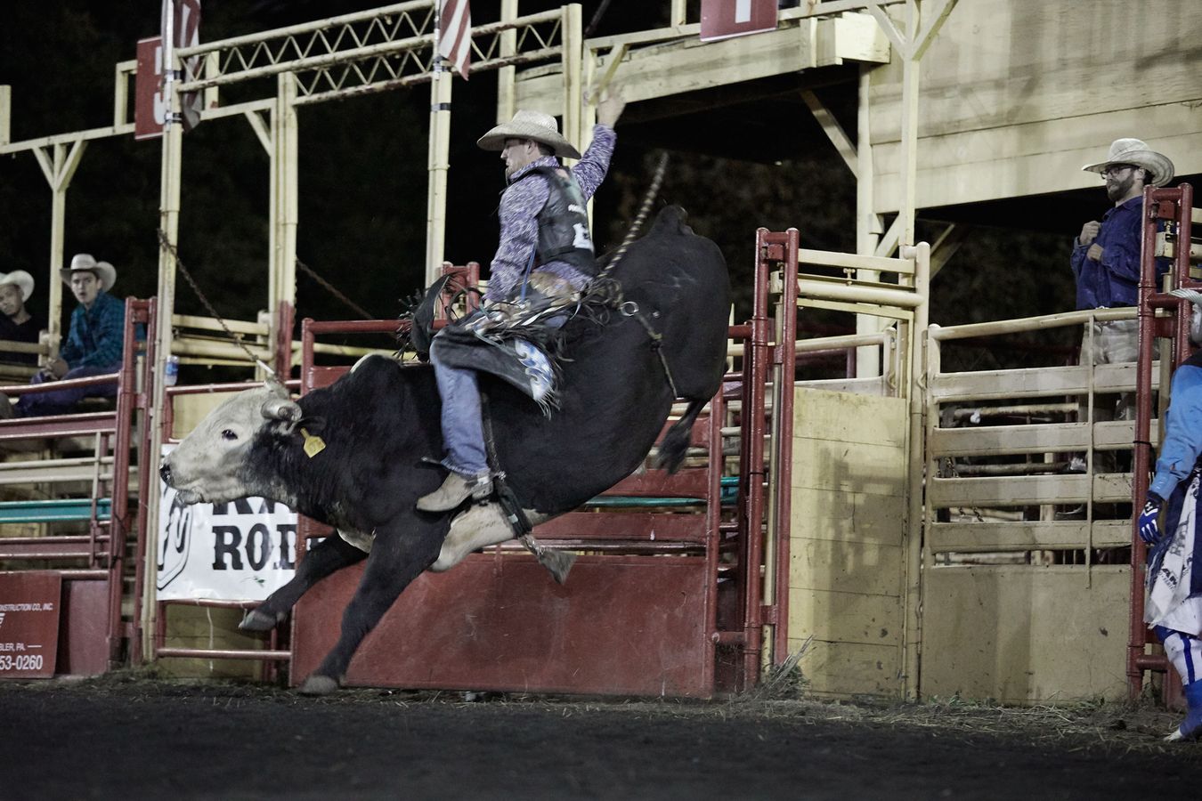 mconfer-2018-Pro-Rodeo_61A9086-lb.jpg