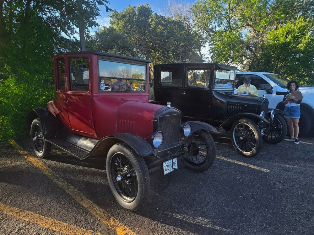 Ford Model T Coupe.jpg