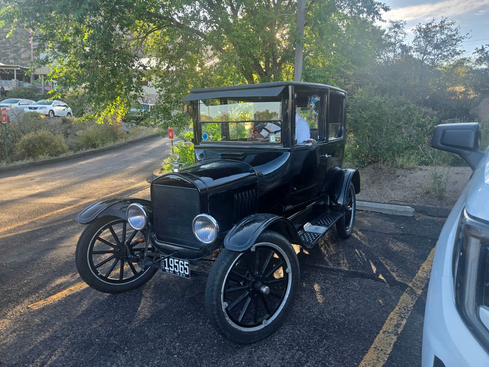 1026 Ford Model T.jpg