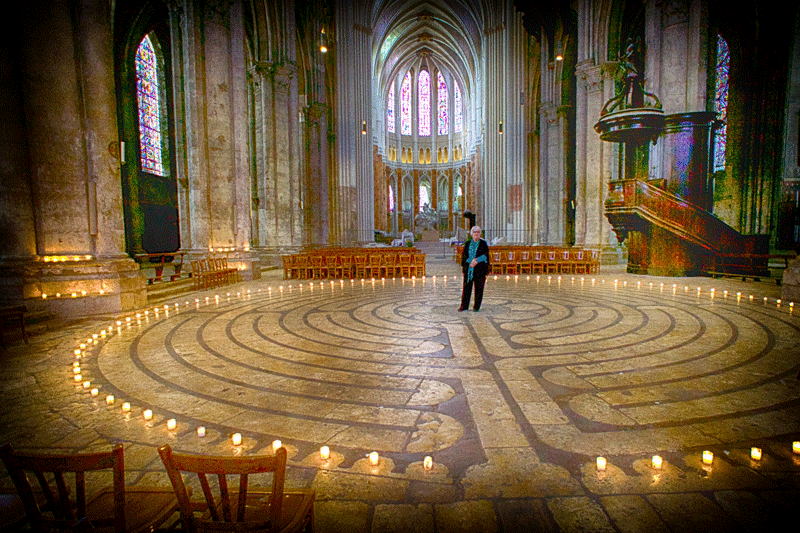 Chartres_Labyrinth.png