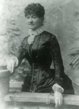 She enjoyed fine dresses, expensive jewelry, a beautifully furnished home, and frequent trips to El Paso, Texas. Susan Hummer McSween Barber