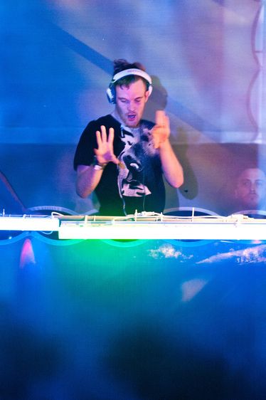 1r20110325_Ultra_Music_Fest_DHF_1073