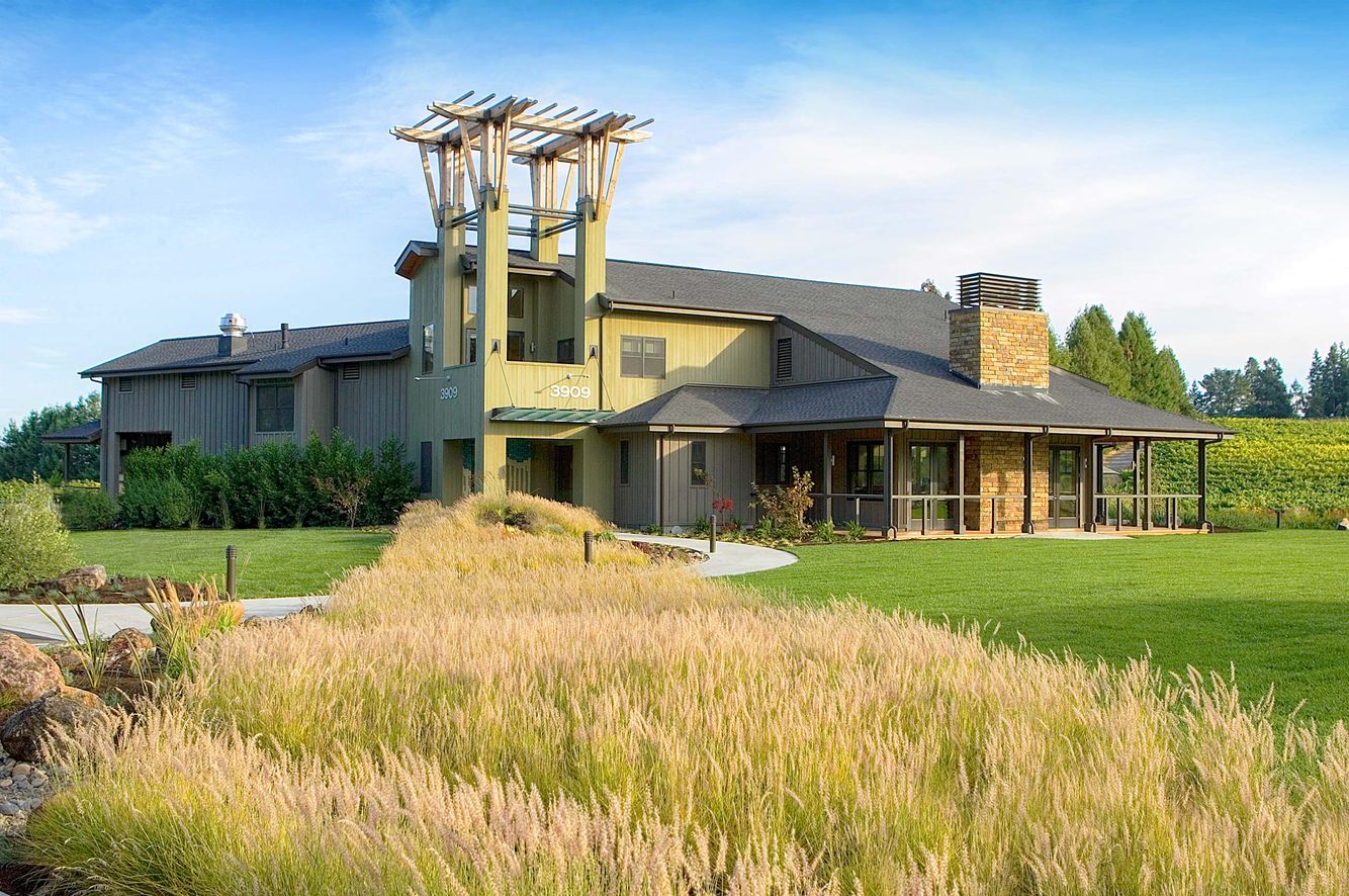 Lynmar Winery Exterior