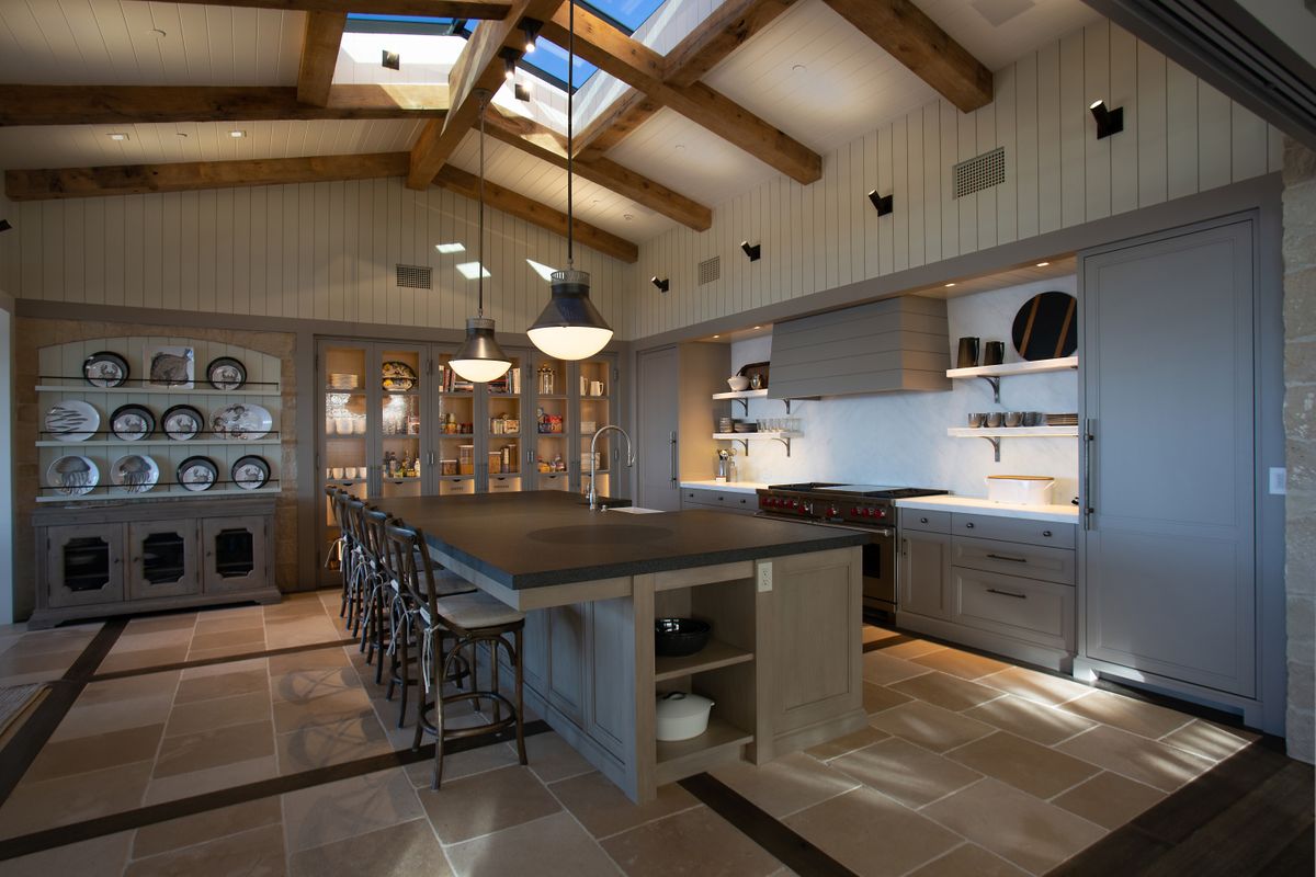 17 Shoreline_17F.jpg