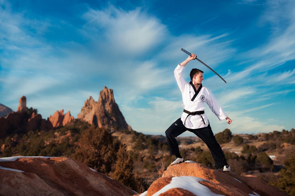 Colorado springs outdoor high school senior portraits 