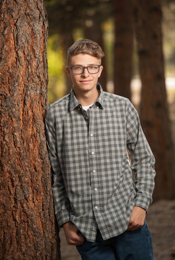 Colorado springs outdoor high school senior portraits 