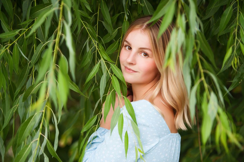 colorado springs outdoor high school senior park portraits