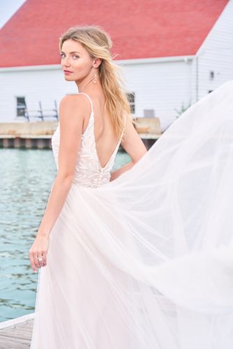 Bride by Waterside - CampBride