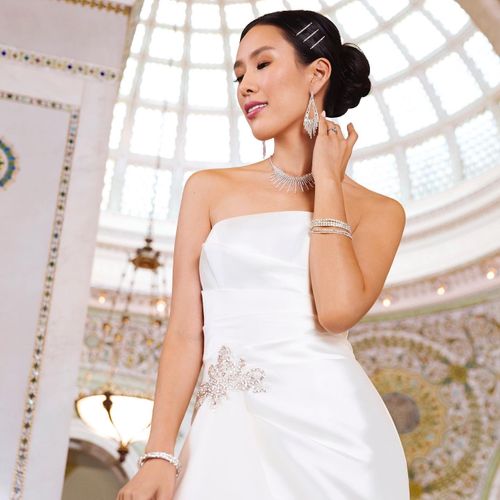 Elegant Bridal Dress - CampBride