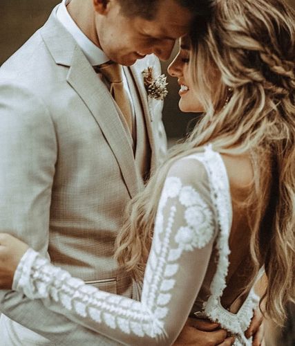 Bride and Groom Close - CampBride