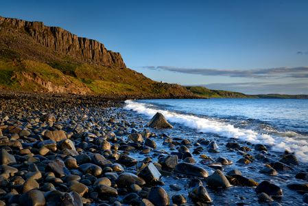 Rocky beach near Staffin, Isle of Skye, Scotland Isle-of- Skye-Beach-Staffin Bay