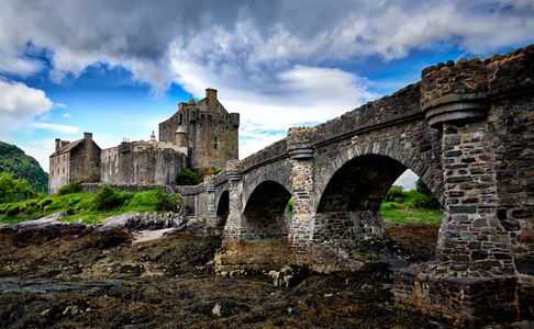Eilean Donan Castle, Isle of Skye, Scotland Eilean-Donan-Castle