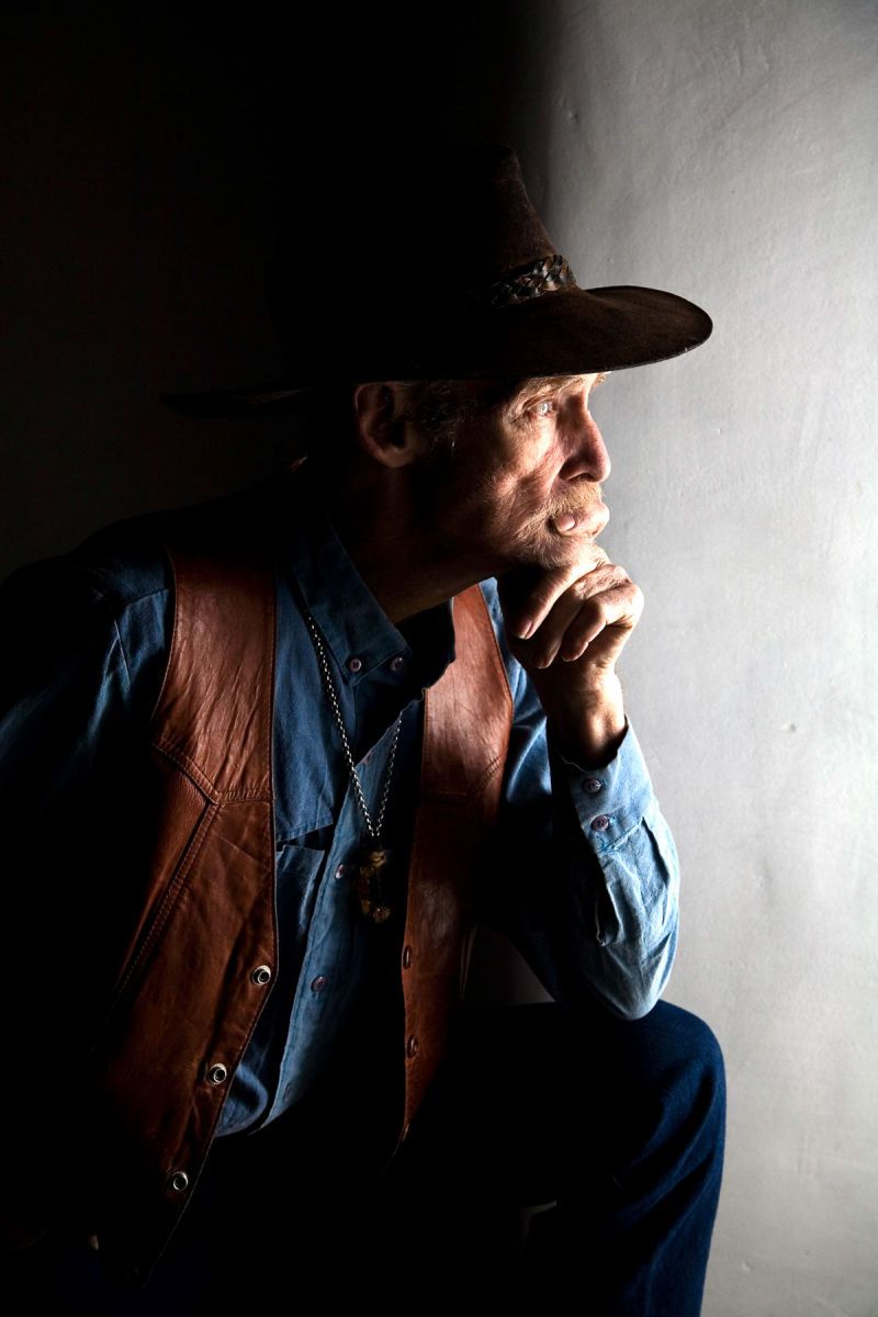 1model_and_actor__1_of_17_