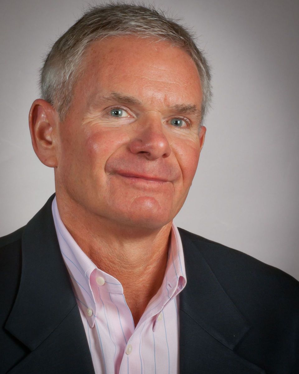 1executive_headshot__8_of_11_