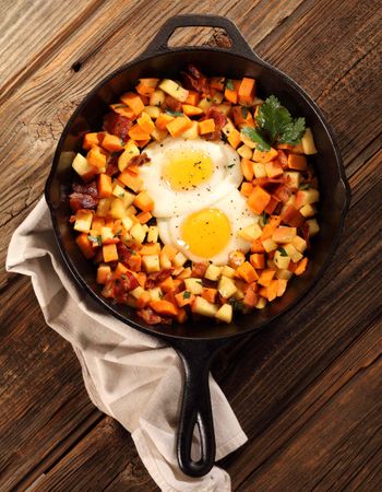 Breakfast Food Photography-Egg Skillet 
