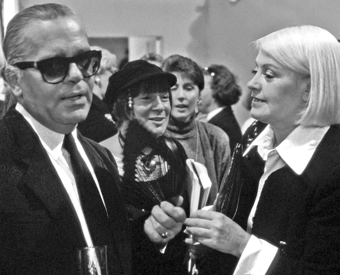 Karl Lagerfeld Backstage, Paris, 1993