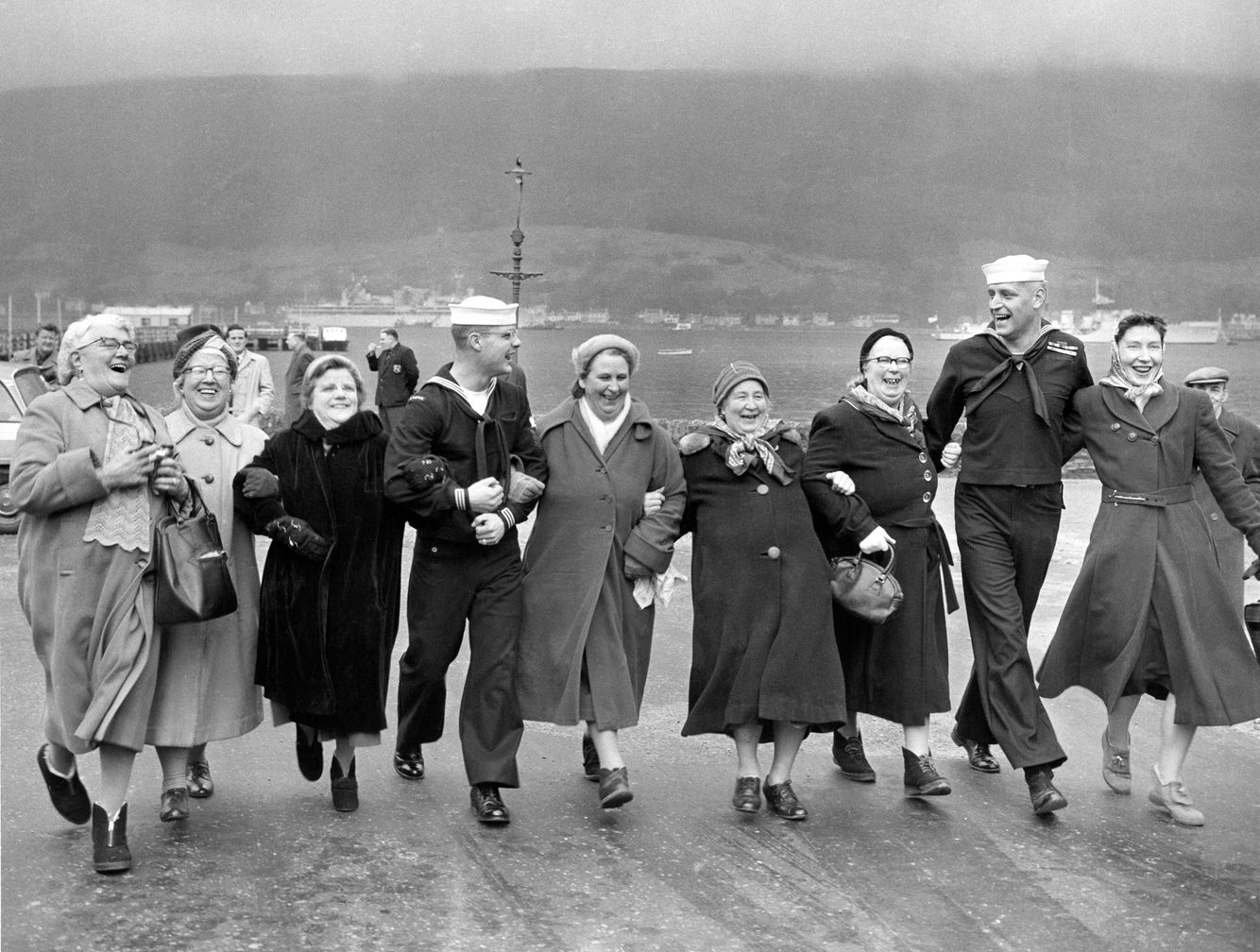 Glasgow Housewives 