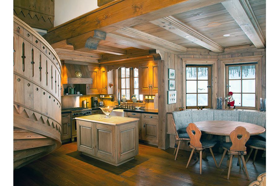 01-chalet_interior.jpg