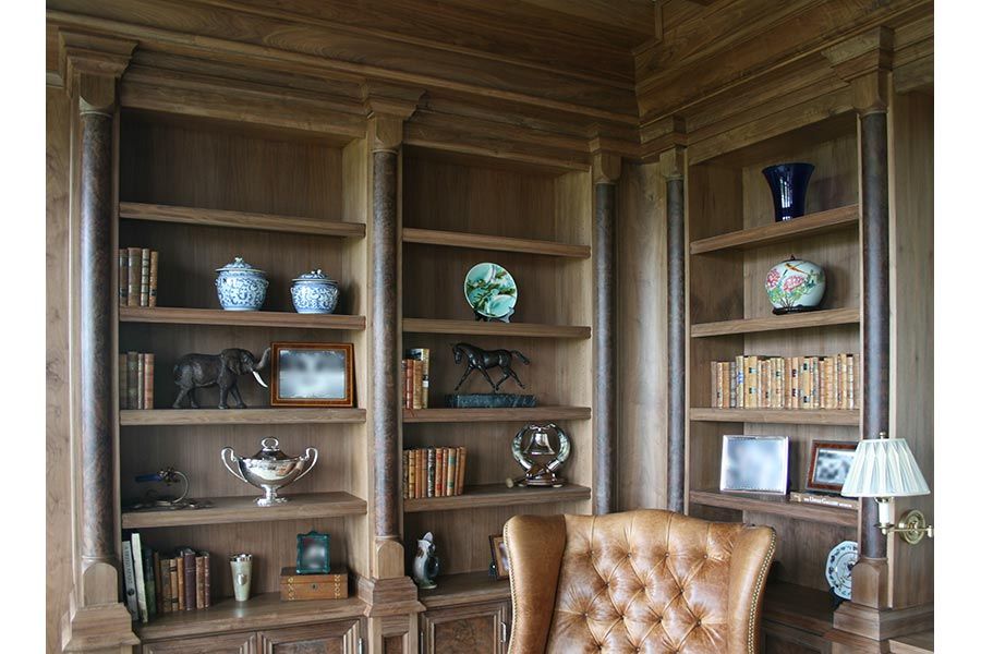09-walnut_library_bookshelves.jpg