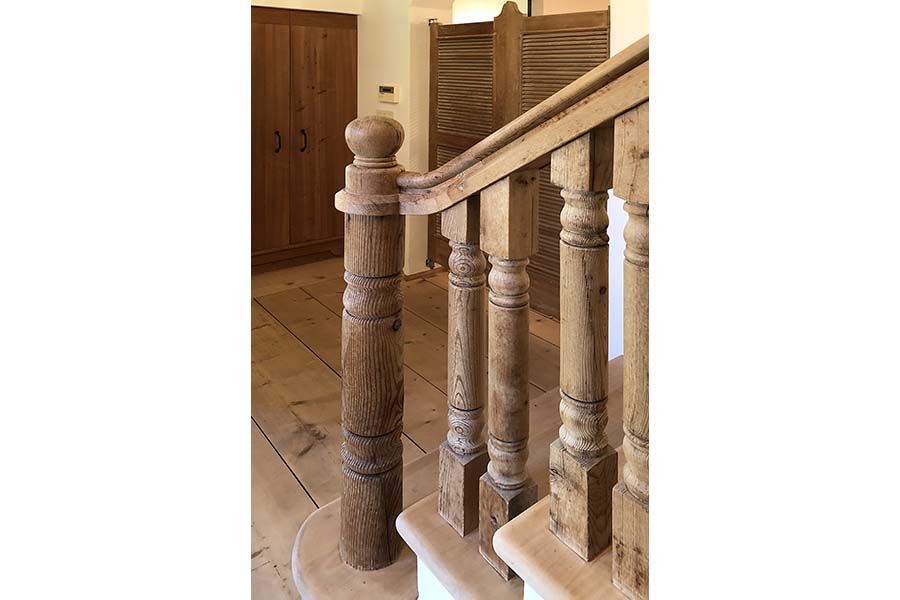 06-lot_14_baluster.jpg