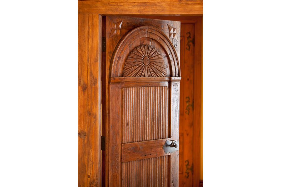 05-reproduction_door.jpg