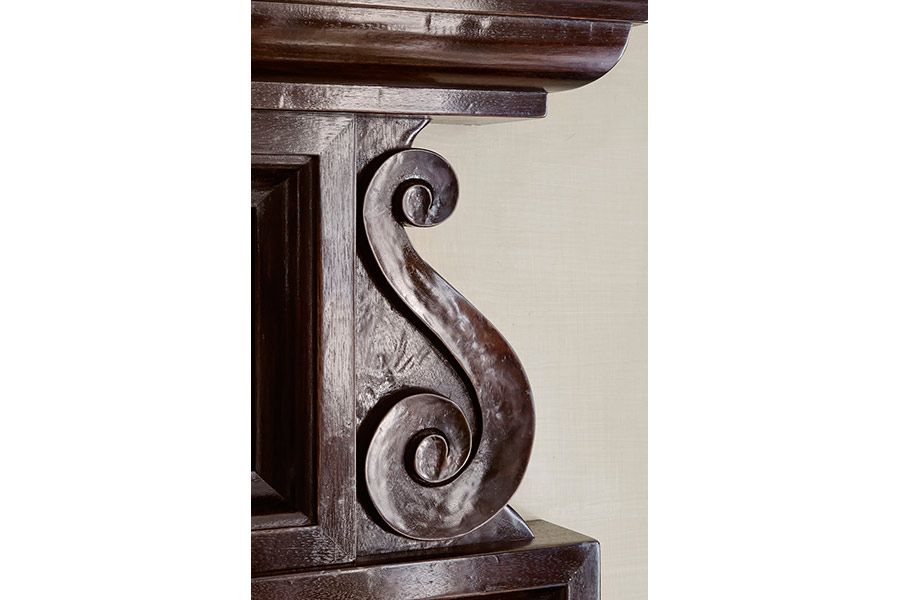 20-mantel_detail.jpg