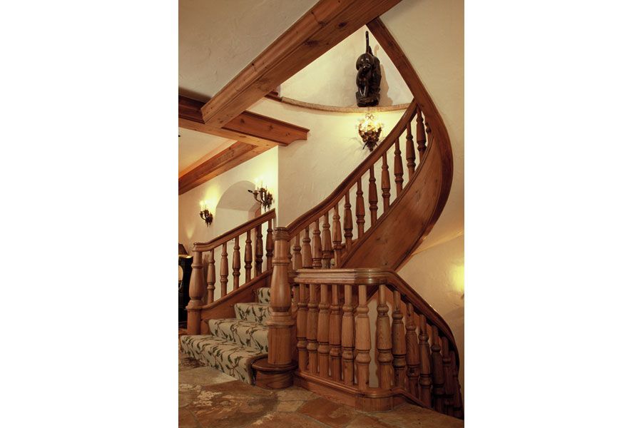 03-curved_stair2.jpg