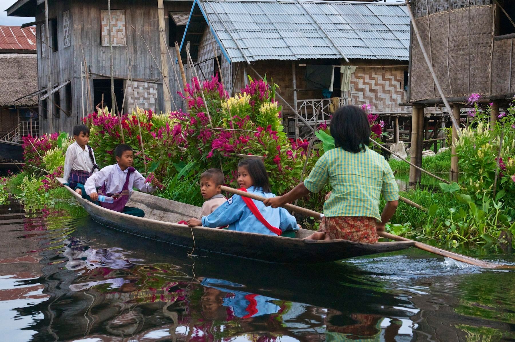1_psh2170_paddling_home_from_school__inle_lake.jpg