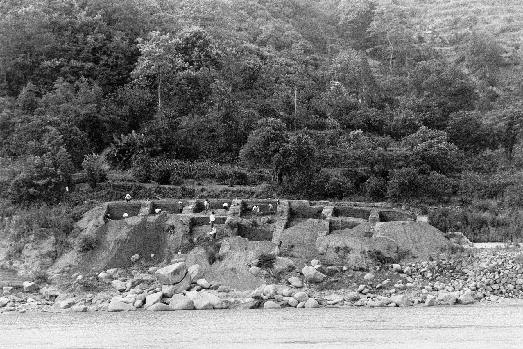 Archaeological Site, Xiling Gorge, China 1999