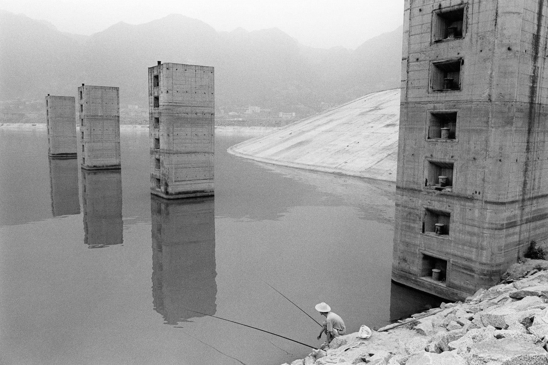 Fishing, Three Gorges Dam, China 1999