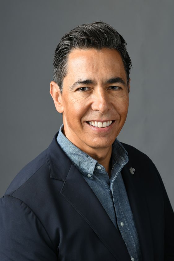 Robert Hernandez_8981.jpg