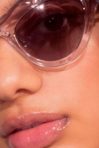 Glossier Lipgloss Campaign
