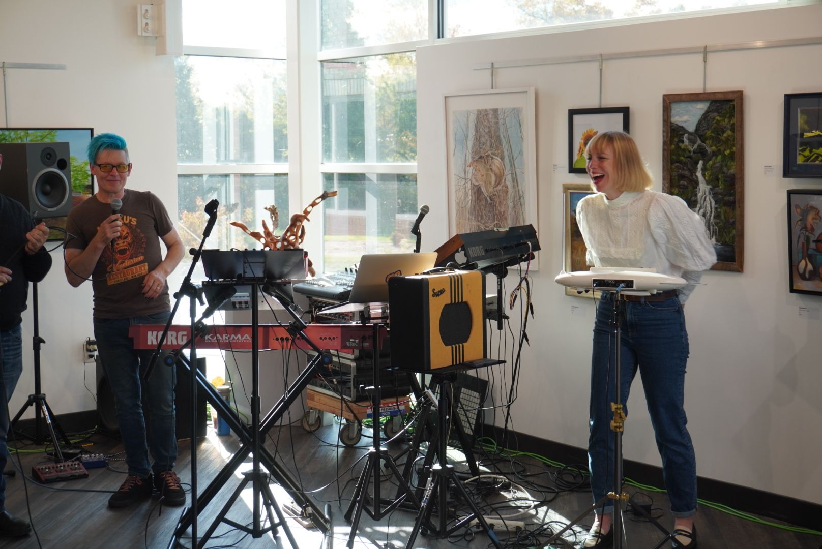 Live Painting at Heidi Gallery with Katmosphere and theremin artist Jen Rodeau (Vibration Study No. 1)