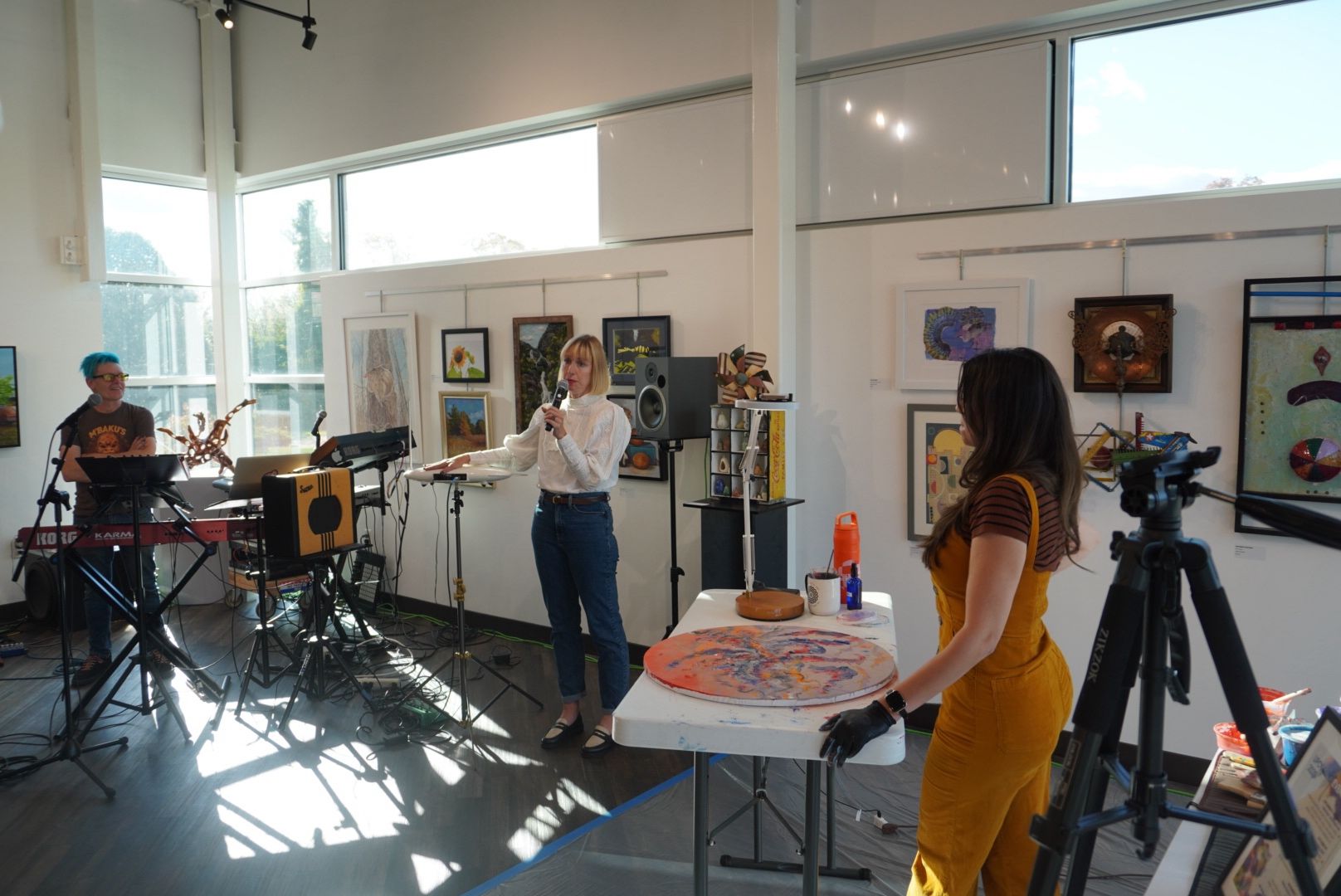 Live Painting at Heidi Gallery with Katmosphere and theremin artist Jen Rodeau (Vibration Study No. 1)