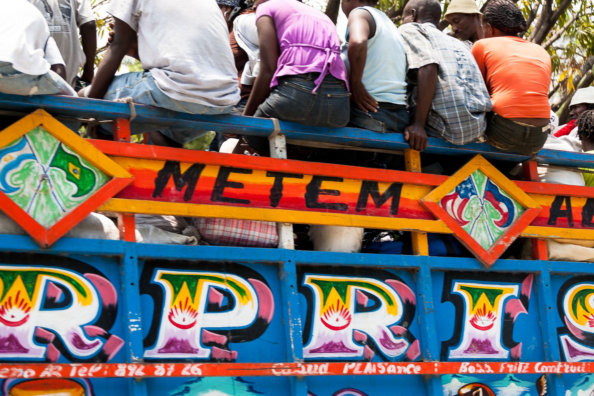 Haiti - WEB Livebooks- 2877-20110427.jpg