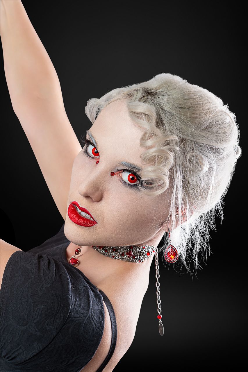 Breana Silks-retouched WEB 4x6 - LB -20190121-8165.jpg