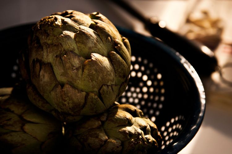 1artichoke_colender_01_print__lb.jpg