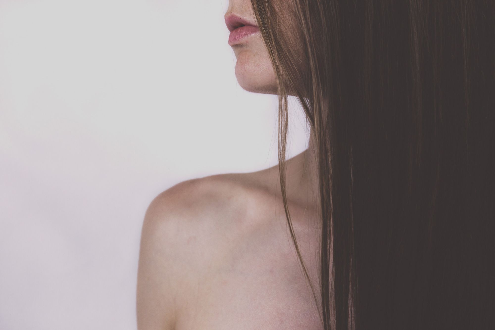 hair-lips-model-113042.jpg