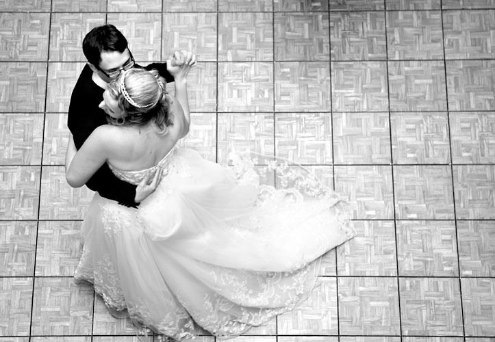 1KratzTaylor_wedding_241_bw_web