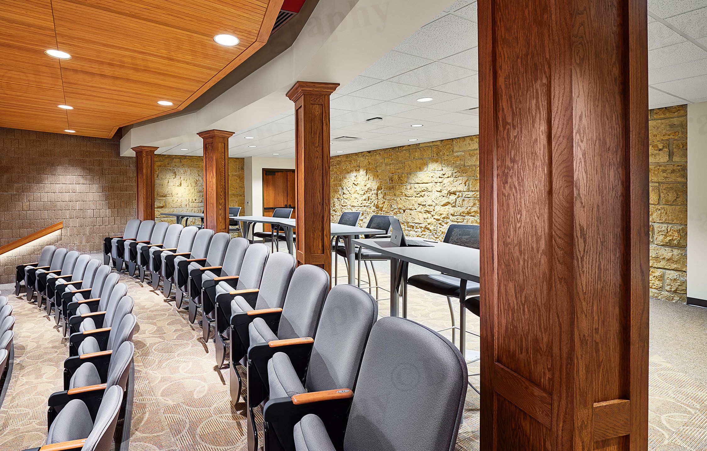 18533- 0085 F copy.jpg