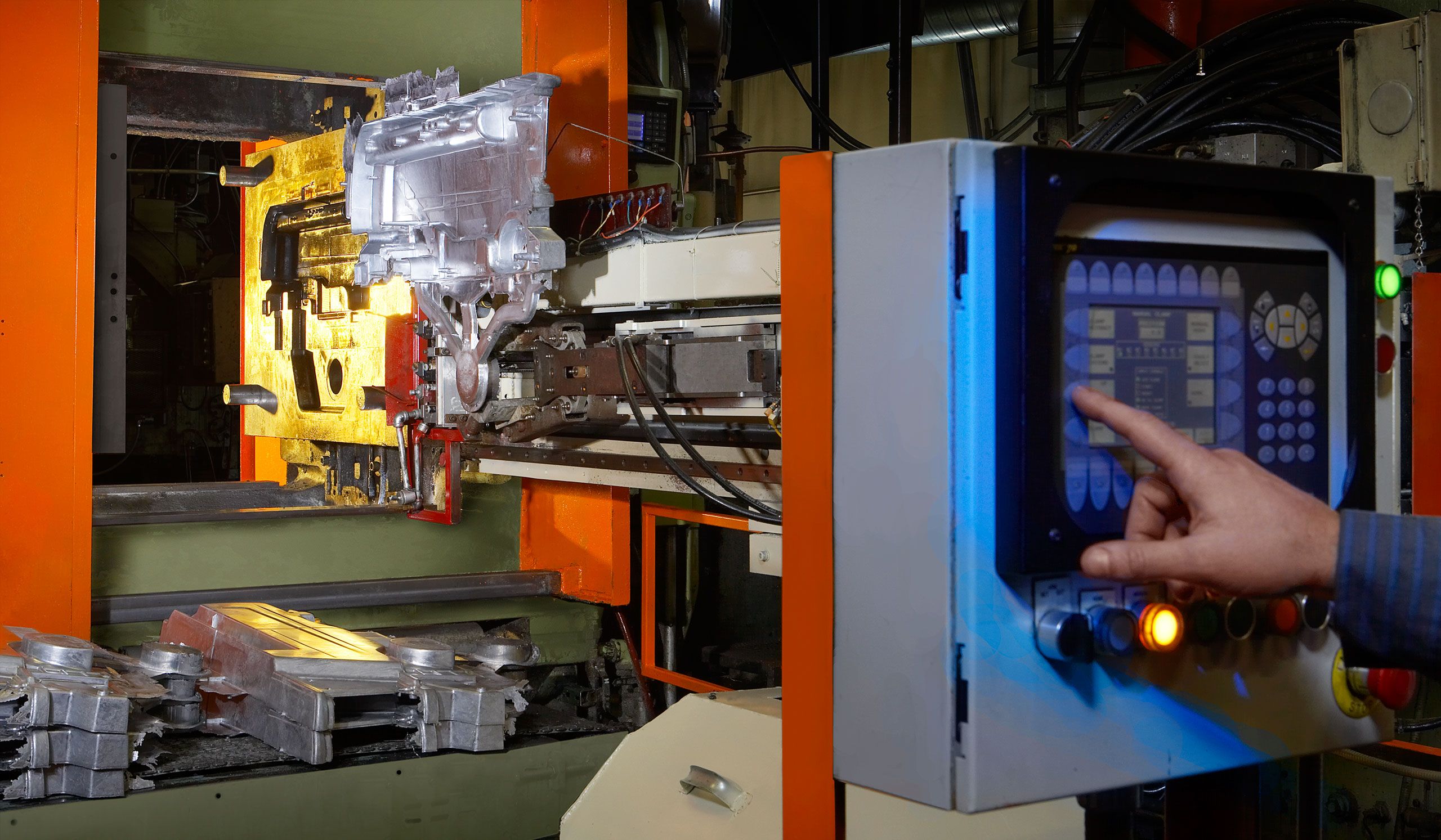 Foundry aluminum casting machine