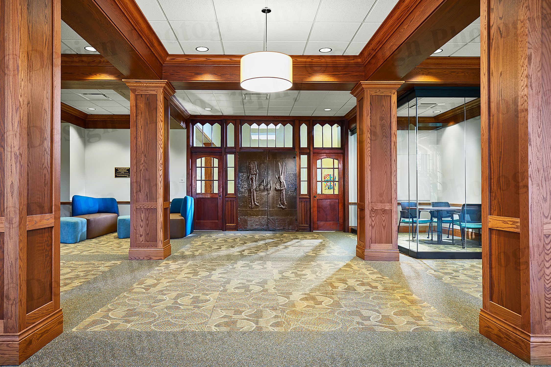 18533- 0137 F copy.jpg