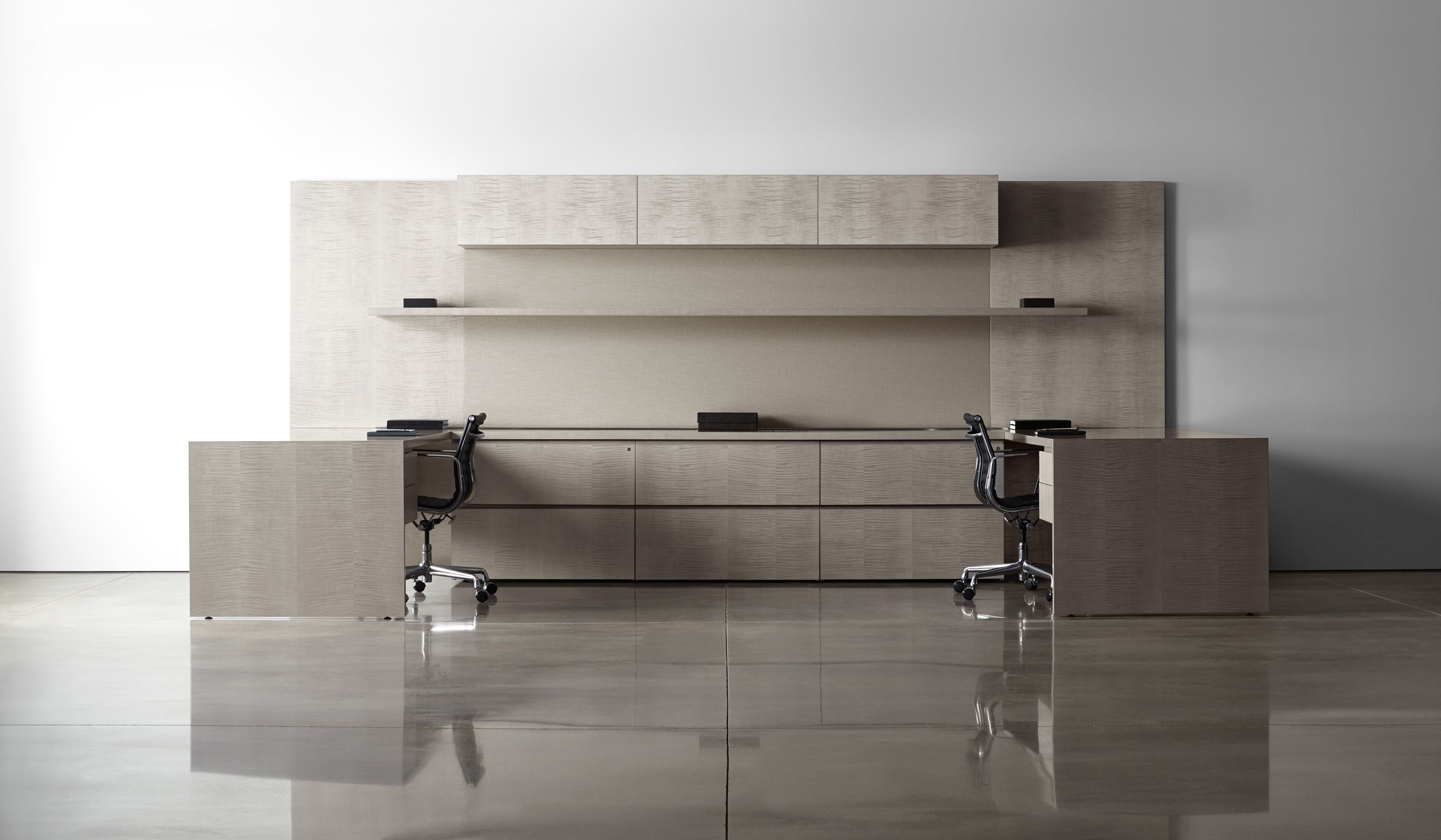 Halcon desk, office furniture setup photograph
