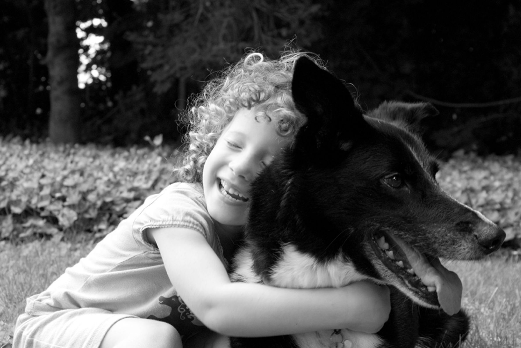 1littlegirlanddog98_bw