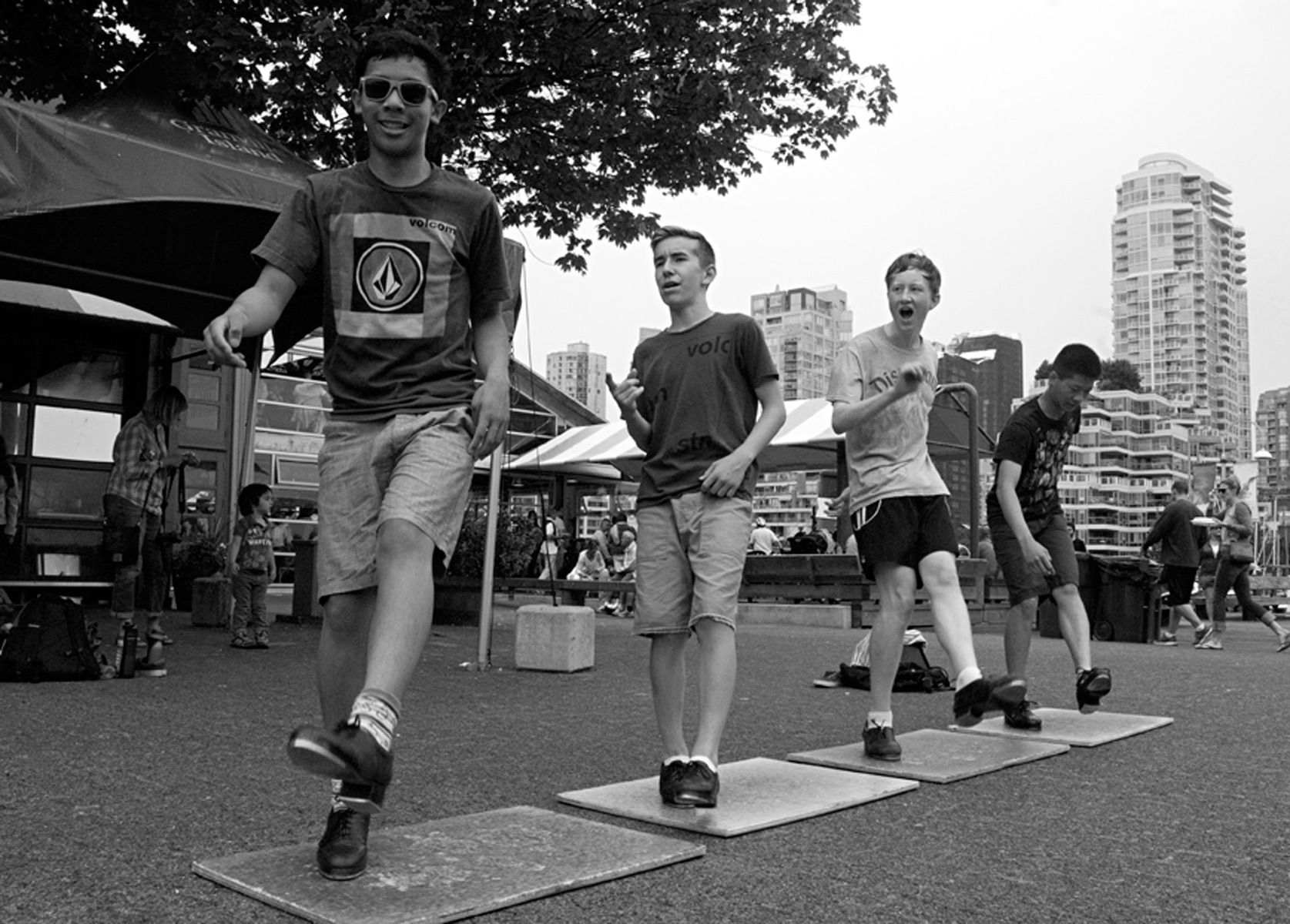 1vancouvertapdancers237_bw